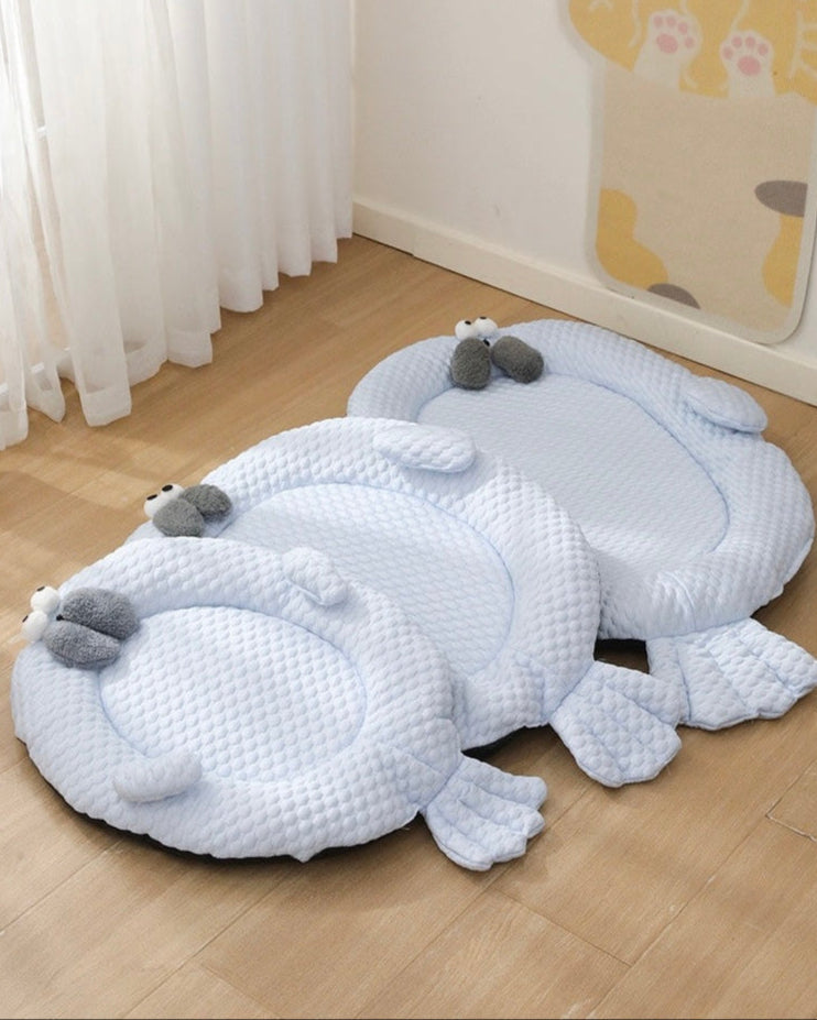 Seal Styled Cooling Cat Bed